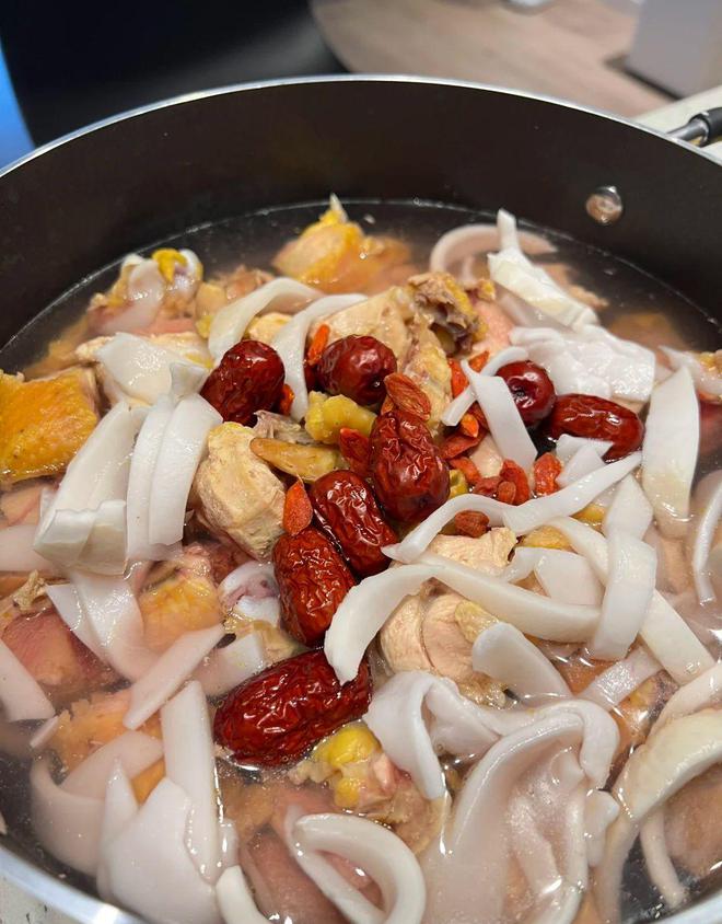 解锁海南美食密码：椰子鸡不可错过(图2)